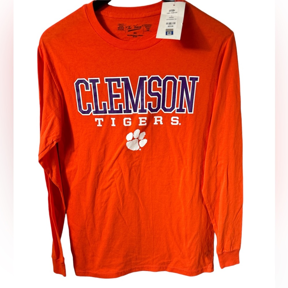 Clemson long sleeve orange tee in 💯 cotton size small. Go Tigers!